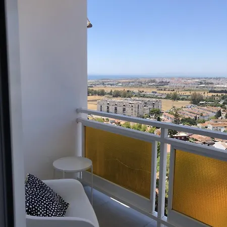 Torre De Andalucia With Magnificent View Apartment